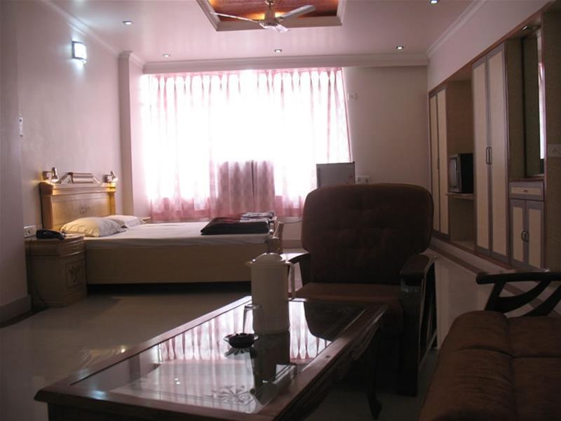 Gaurav Hotell Kanpur Exteriör bild
